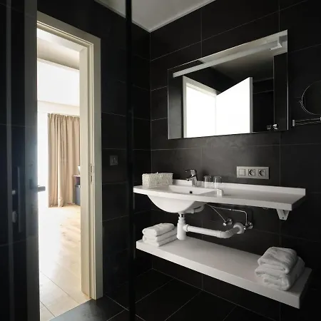 Le 24 3* Spa