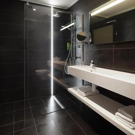 Le 24 Hotel 3*